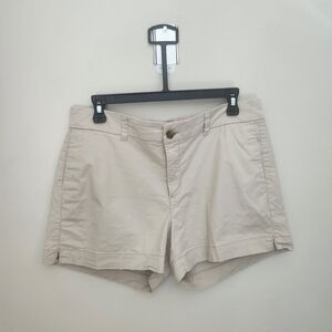 Size 10 womens Old Navy Every day shorts in tan